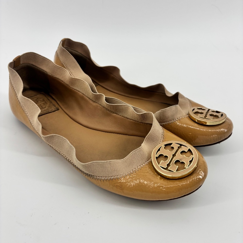 Tory Burch Reva Ballet Flats Tan Patent Leather Gold Logo Medallion 7.5M